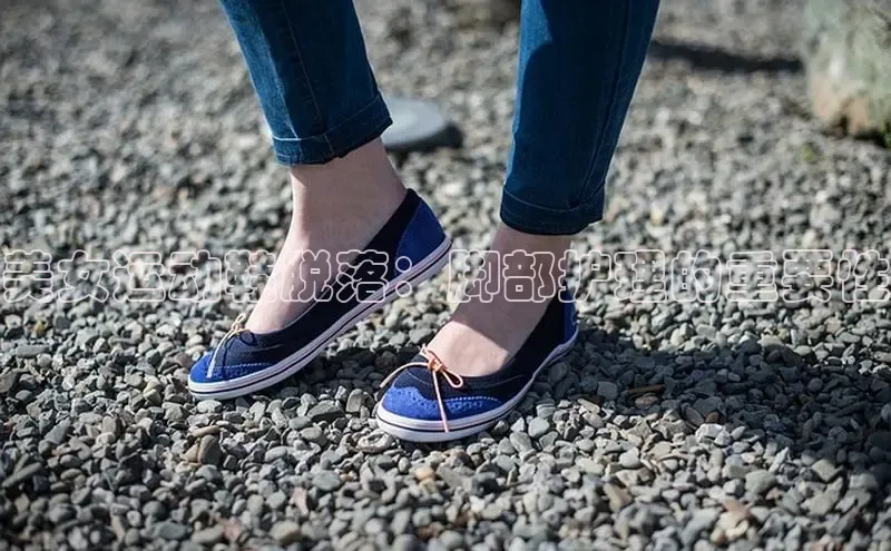 意昂2官网百度Apollo美女运动鞋脱落：脚部护理的重要性